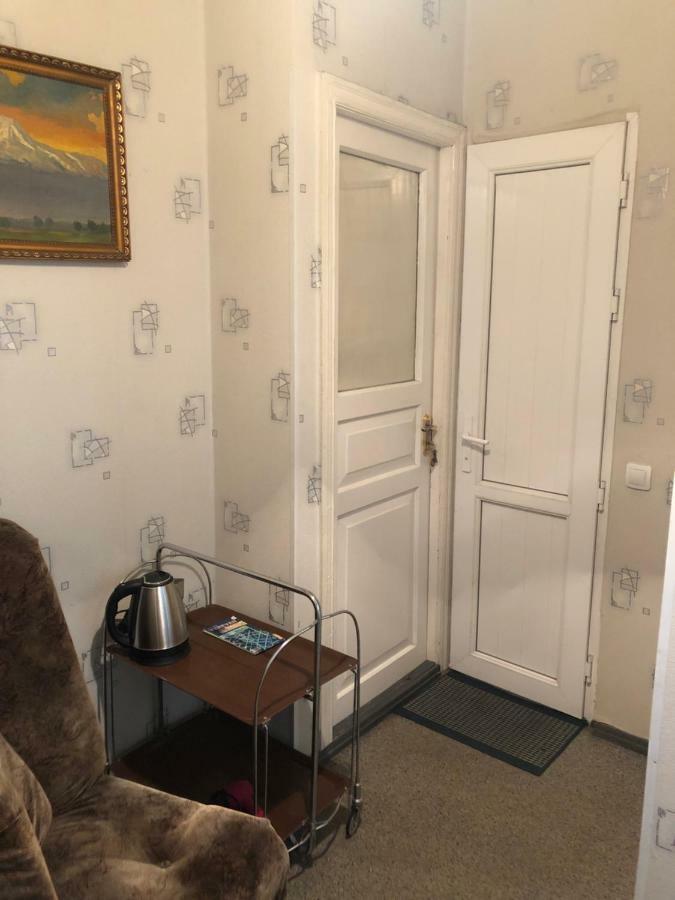 Second Room Ереван Екстериор снимка